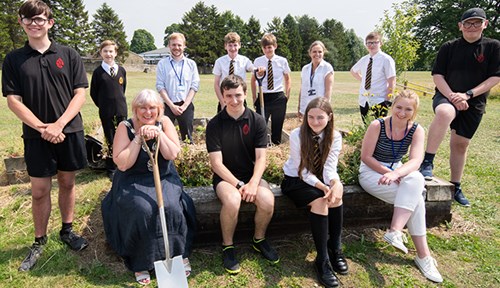 Cllr Lorraine Hodgson with members of the Eco Club